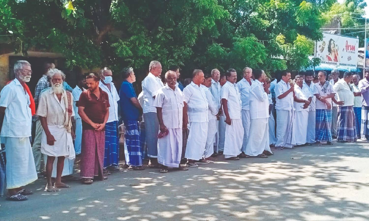 Tipplers demand Tasmac outlet for safe consumption