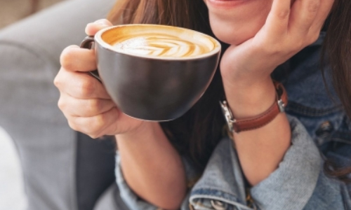 Drinking coffee at night may raise impulsivity in women: Study