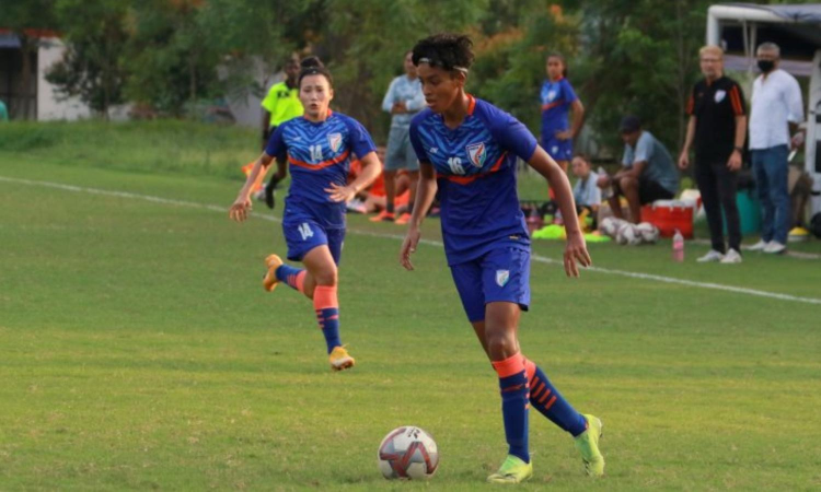 I dream of playing in World Cup and Olympics: Manisha Kalyan