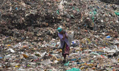 Garbage dumping, untreated sewage discharge continue at Ernavoor pond