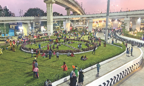 ‘Illegal’ parking fees at Kathipara Urban Square invites ire