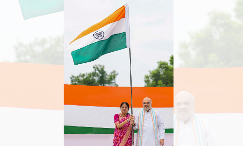 Har Ghar Tiranga: Amit Shah hoists tricolour at home