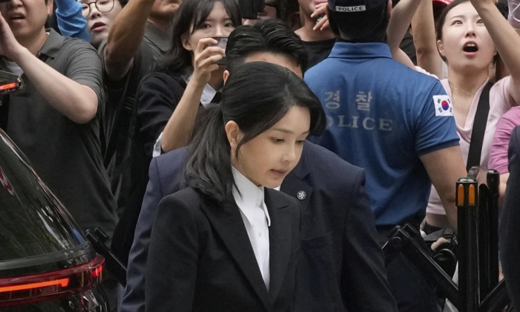 Wife of South Koreas jailed ex-President Yoon arrested over corruption allegations