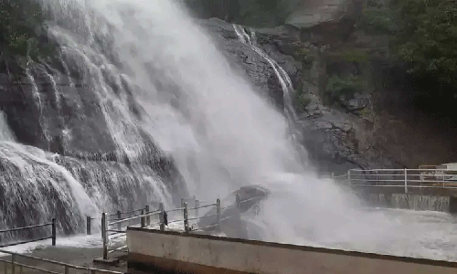 Bathing banned for fifth day at Courtallam waterfalls as heavy rains batter Tamil Nadu