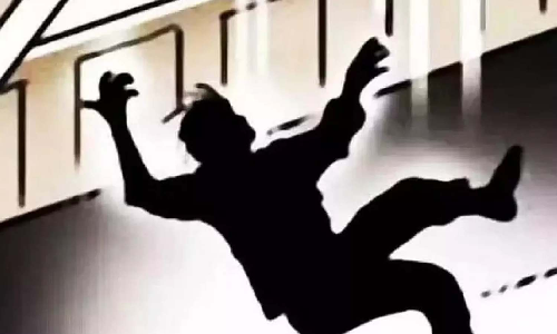 Chennai: Doctor jumps to death from 12th floor in Perungalathur; husband quizzed