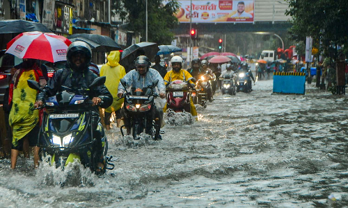 Mumbai receives nearly 300 mm rain; air, road, rail services hit; 500 evacuated after Mithi river level rises Mumbai receives nearly 300 mm rain; air, road, rail services hit; 500 evacuated after Mithi river level rises