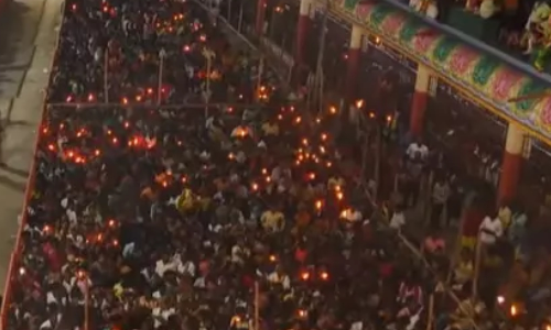 Thousands flock to Villupuram’s Angalamman temple for Swing festival