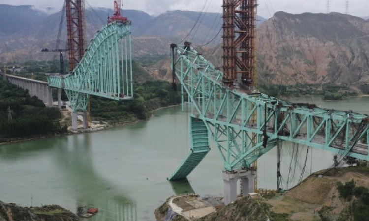 Chinese bridge collapse kills at least 12 construction workers