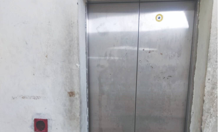 Chennai Citizen Connect: Non-functional lift, broken benches at Tambaram, Selaiyur combined registrar office irks public