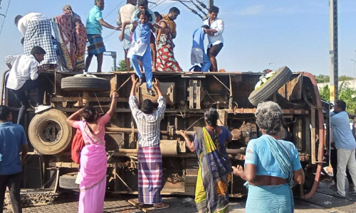 School van overturns on railway track in Virudhachalam, eight students injured