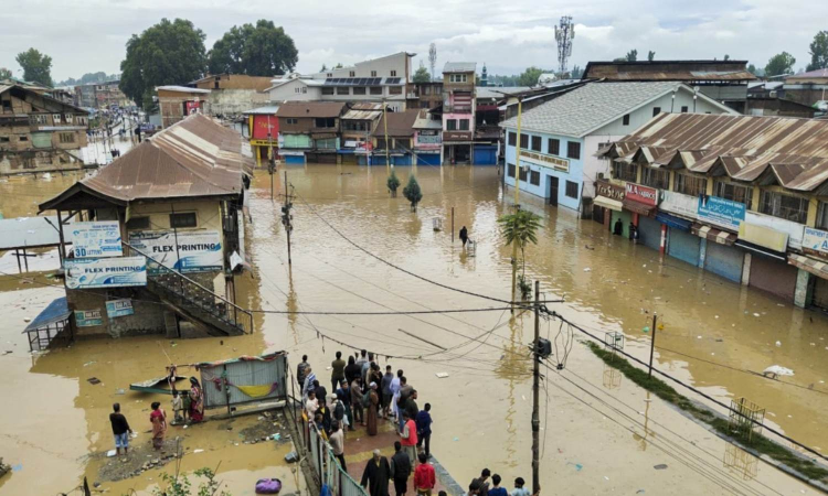 JK: Death toll mounts to 36 after record rains in Jammu; Jhelum breaches flood alert mark in Srinagar, Anantnag