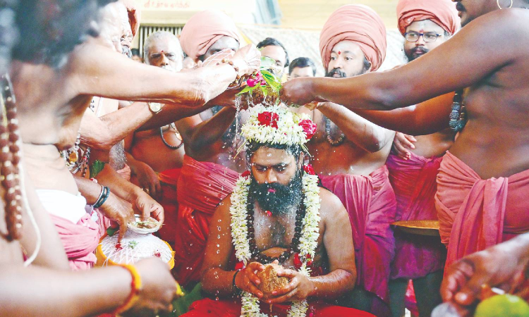 New pontiff assumes charge at Tirupananthal Kasi Mutt New pontiff assumes charge at Tirupananthal Kasi Mutt