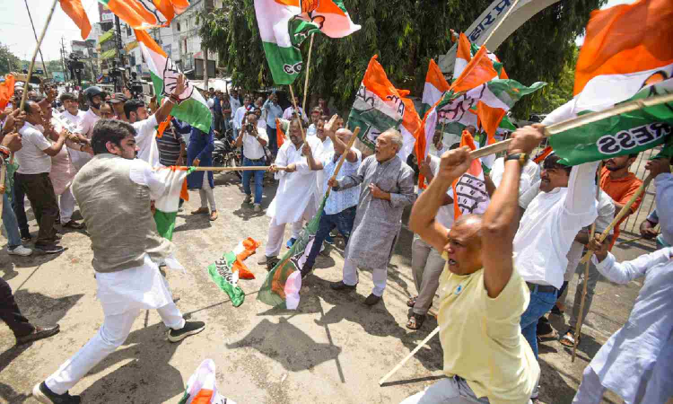 BJP stages march in Patna over insult to PM Modi, clash erupts with Congress workers