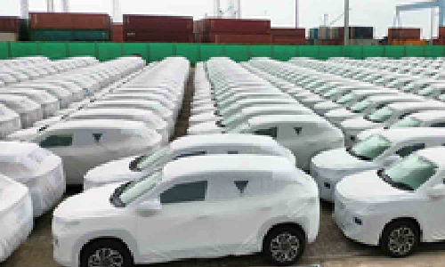 India’s passenger vehicle sales cross 10-lakh mark in Q1 FY26