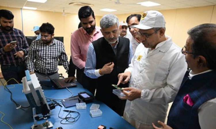 India to manufacture every component of mobile phones, including chips: Ashwini Vaishnaw