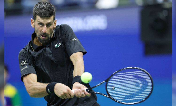 Djokovic shakes off a back problem and reaches 4th round of US Open at 38 Djokovic shakes off a back problem and reaches 4th round of US Open at 38