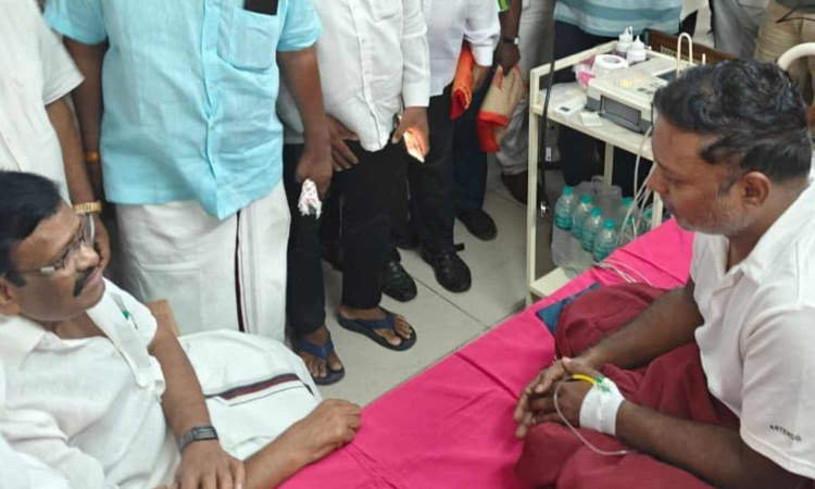 Congress MP Sasikanth carries on indefinite fast from hospital, pressing Centre for SSA funds to TN