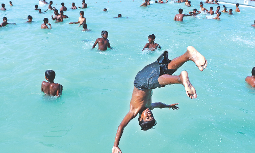 Amoebic infection: Statewide inspection of public pools ordered