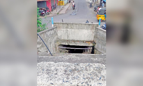 Chennai Citizen Connect: Chitlapakkam lake regulator sans fence poses safety risk