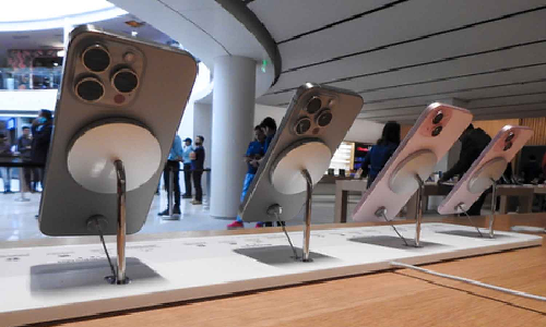 Apple to discuss Sanchar Saathi app order with govt, may not follow in its current form