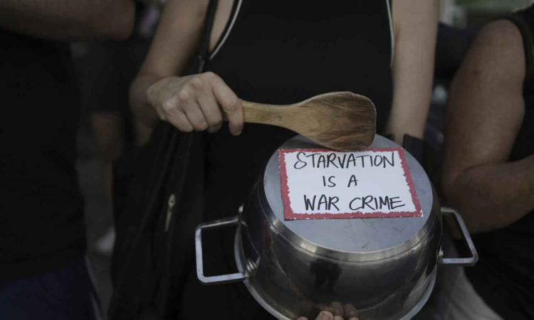 After largely ignoring suffering in Gaza, Israeli media start to report on Palestinian hardships After largely ignoring suffering in Gaza, Israeli media start to report on Palestinian hardships