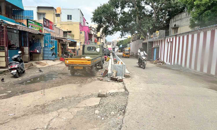 Chennai: Pending roadworks days ahead of northeast monsoon rankle Kolathur residents Chennai: Pending roadworks days ahead of northeast monsoon rankle Kolathur residents