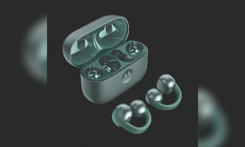 DT Next Tech: Motorolas new Bluetooth TWS earbuds double up as a fashion accessory