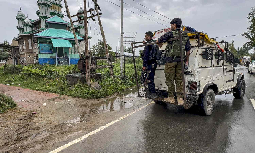 Two terrorists killed, 3 soldiers injured in encounter in J-Ks Kulgam
