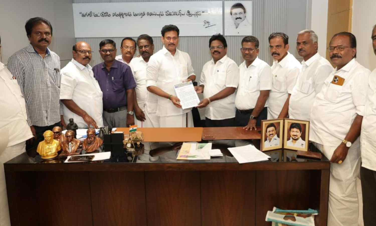 TN Minister Anbil holds meet on mandatory TET for classes 1-8 teachers