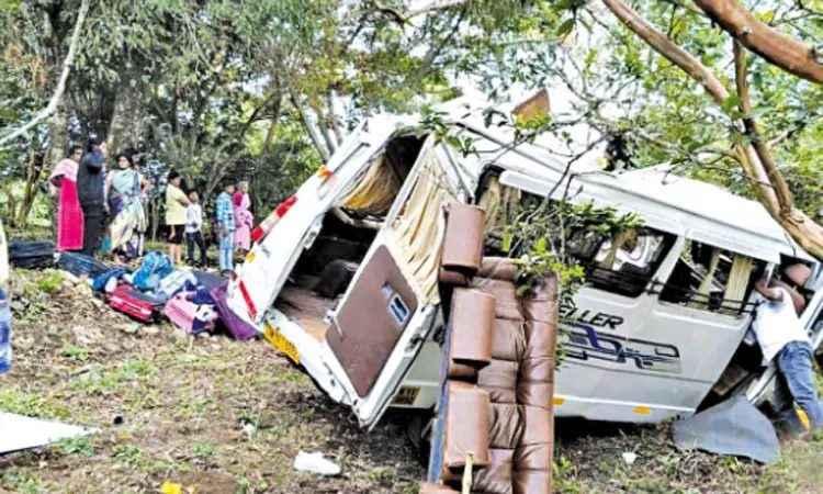 12 Malaysian tourists hurt as van plunges 100 feet into Kodaikanal gorge