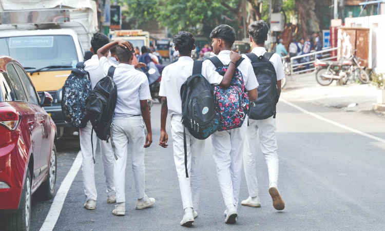 Red, orange alerts: Schools to remain closed in Chennai, Chengalpattu, Cuddalore, Villupuram Red, orange alerts: Schools to remain closed in Chennai, Chengalpattu, Cuddalore, Villupuram
