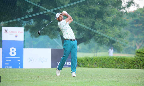 Chennai Open: Akshay extends lead on day two