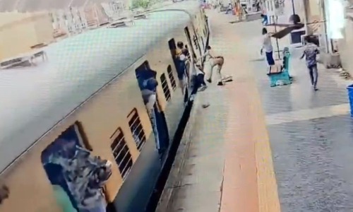 RPF constable saves elderly passenger at Chennai Park station