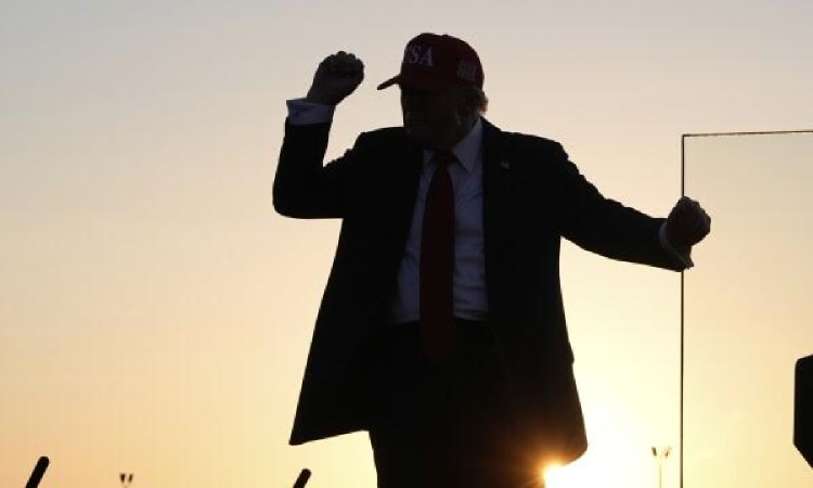 Magic tricks undone: Trumps economic fantasy is unravelling