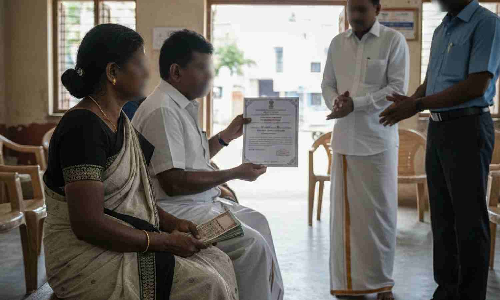 Tamil Nadu: Kin of 2 dead cleanliness workers handed compensation