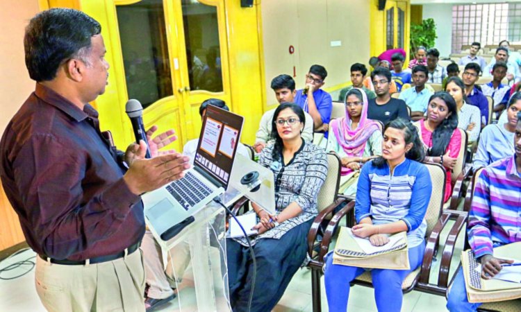 TN government to appoint temporary 881 additional guest lecturers in arts and science colleges TN government to appoint temporary 881 additional guest lecturers in arts and science colleges