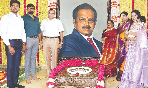 Leaders pay tribute at Dr B Sivanthi Aditanar’s memorial on his 90th birth anniversary
