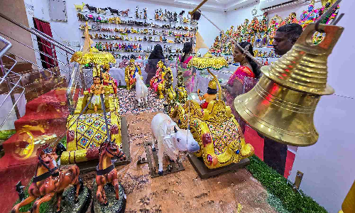 From Manuneedhi Cholans tale to the 90s era: Chennai’s Golu celebrations weave history, faith and nostalgia From Manuneedhi Cholans tale to the 90s era: Chennai’s Golu celebrations weave history, faith and nostalgia