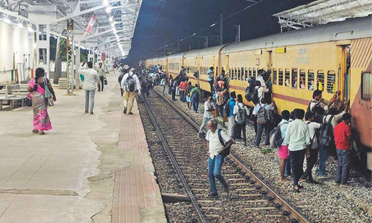Railways operating 7 special trains from TN to Varanasi for Kashi Tamil Sangamam 4.0: Ministry
