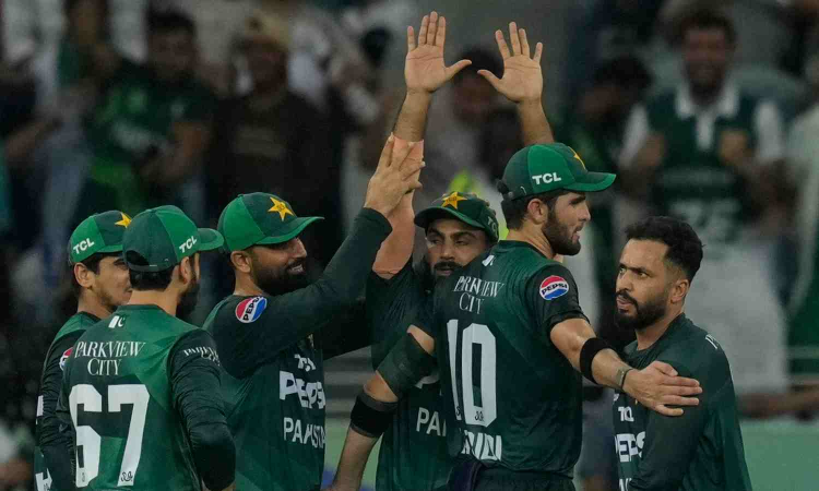 Pakistan beat Bangladesh, set up first ever Asia Cup final date against India