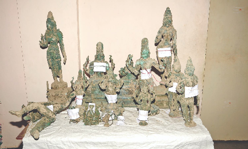 Idols and puja articles unearthed near Tiruchy