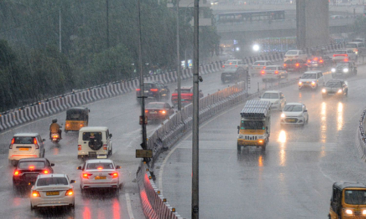 Heavy rain forecast for TNs 12 districts on Oct 5