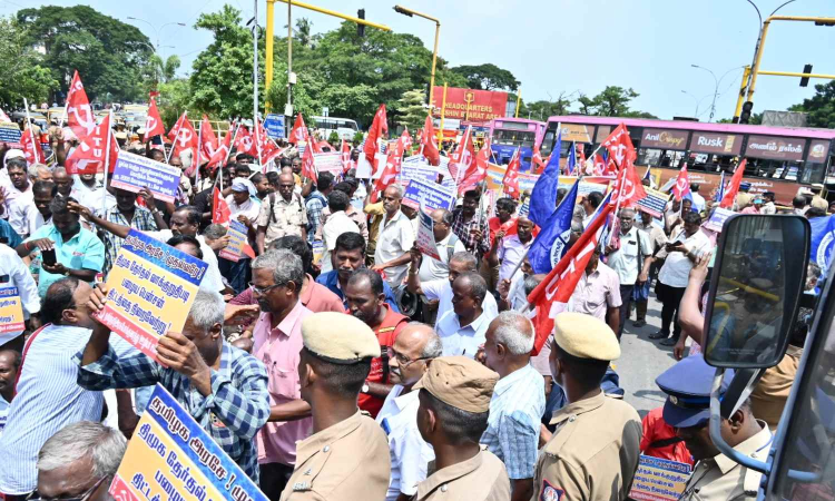 CITU questions 17-month delay in paying Rs 2,500 crore terminal benefits CITU questions 17-month delay in paying Rs 2,500 crore terminal benefits