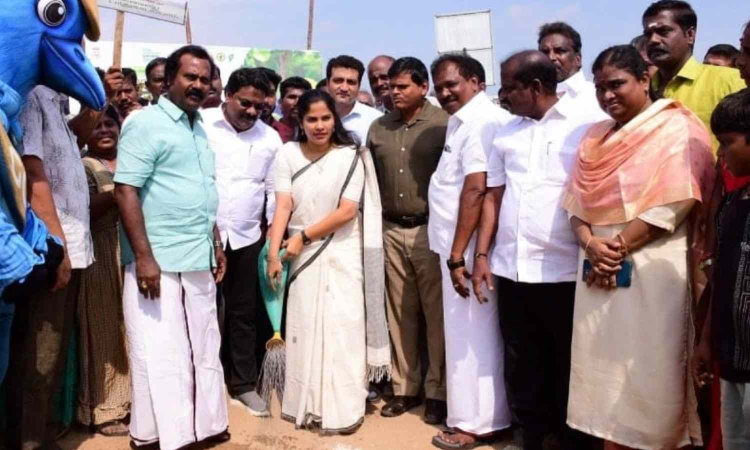 Saplings of 1.50 lakh palm trees planted across coastal areas in Chennai to reduce sea erosion Saplings of 1.50 lakh palm trees planted across coastal areas in Chennai to reduce sea erosion