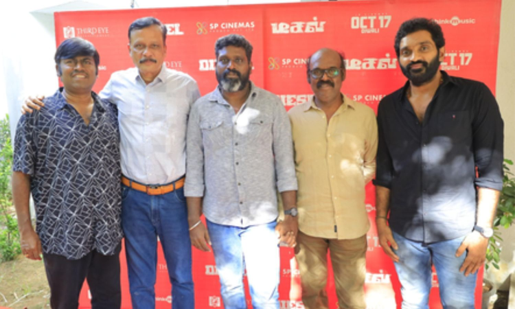 I received death threats from the petrol mafia while collecting details for Diesel: Director Shanmugam Muthusamy I received death threats from the petrol mafia while collecting details for Diesel: Director Shanmugam Muthusamy