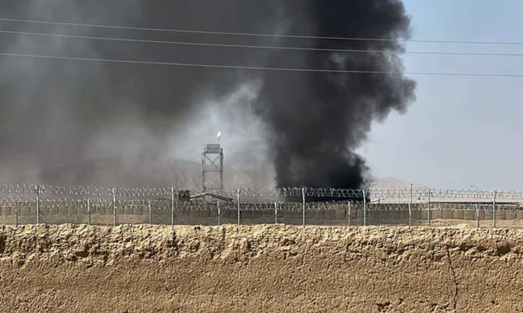 Pakistan army kills over 40 Afghan Taliban attackers in border clashes Pakistan army kills over 40 Afghan Taliban attackers in border clashes