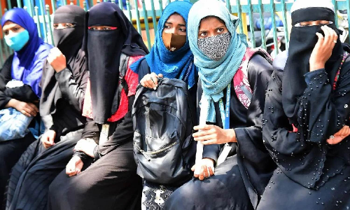 Hijab row: Kerala Edu Minister offers support to girl for getting admission in any other school