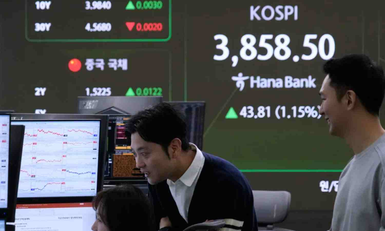Asian shares slip on selling of tech stocks after lackluster day on Wall Street