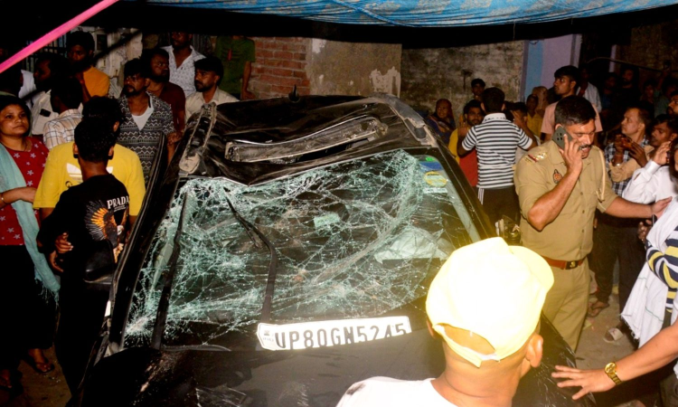 Agra: 5 killed as intoxicated engineer runs over pedestrians