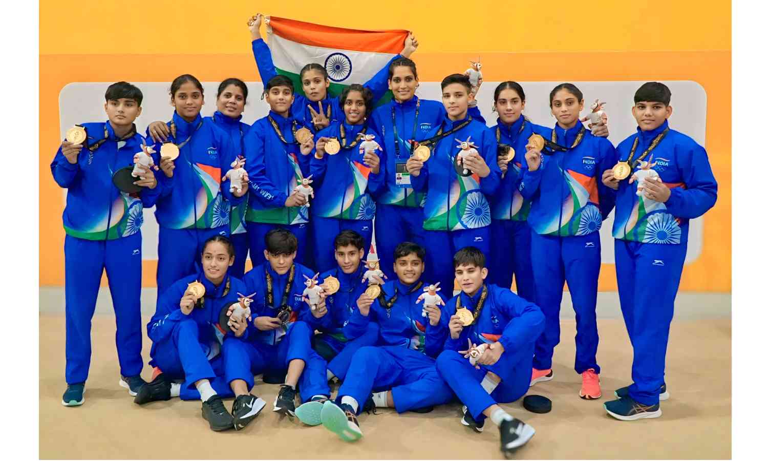 Leaders hail Karthika, Abineshs golden show at Asian Youth Games